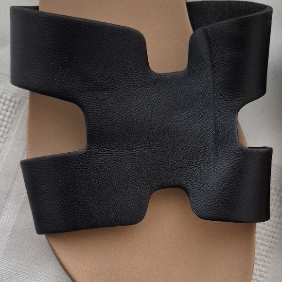 Steve Madden Black Slide Sandals - Picture 9 of 16